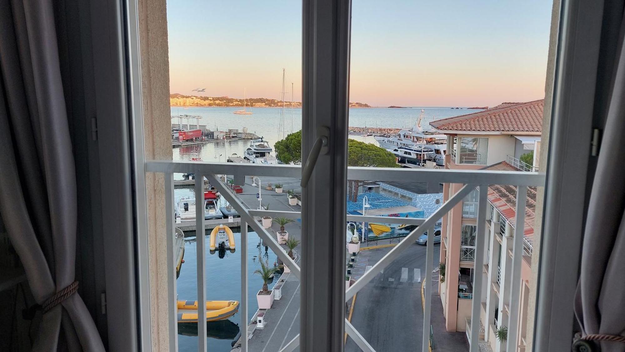 Apartment Hirondelle Port Fréjus Esterno foto