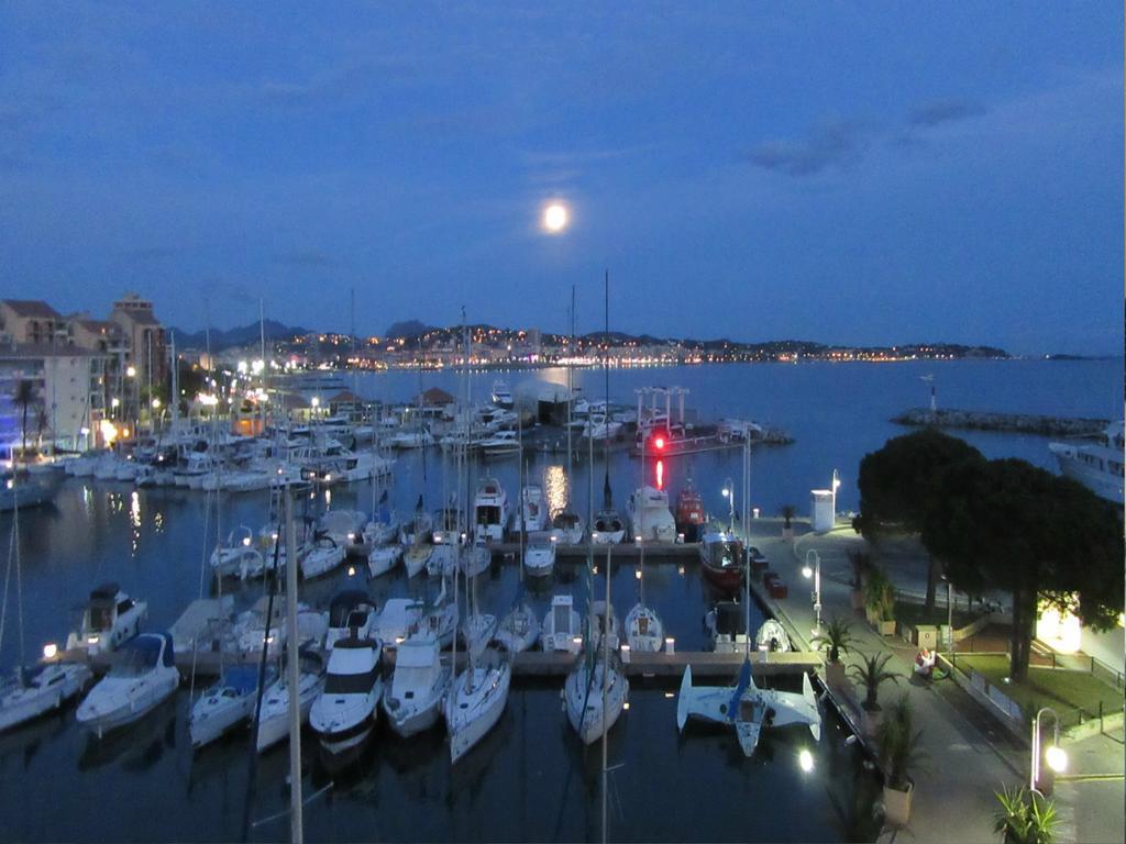 Apartment Hirondelle Port Fréjus Esterno foto